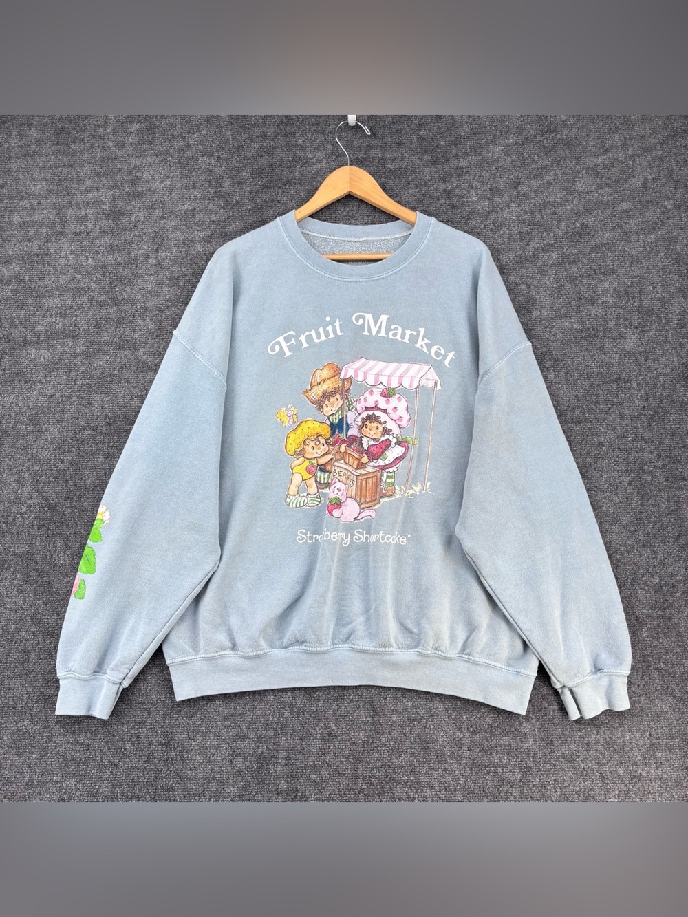 Strawberry Shortcake Kawaii Retro Light Blue Pullover Sweatshirt Women’s OS
